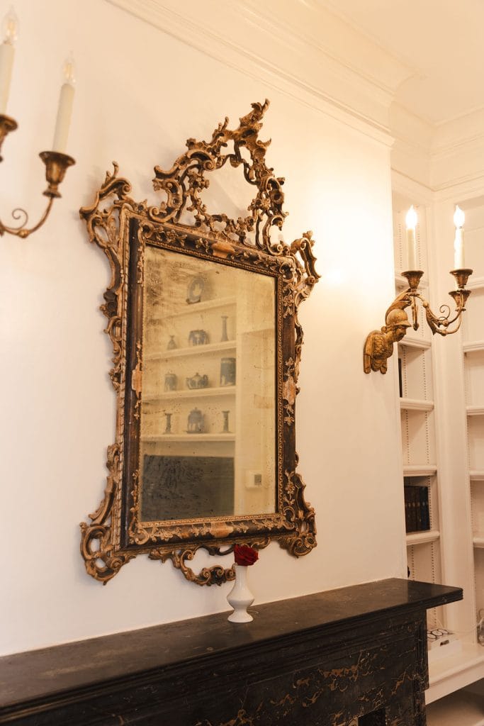 Lathers suite mirror